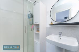 En-Suite- click for photo gallery